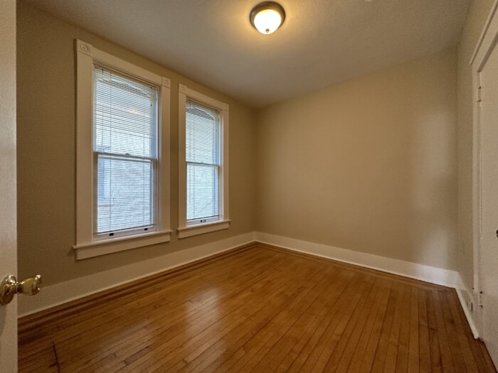 1669 N. Humboldt – 2 Bedroom Apartment, Includes Heat & Electricity - Image 11