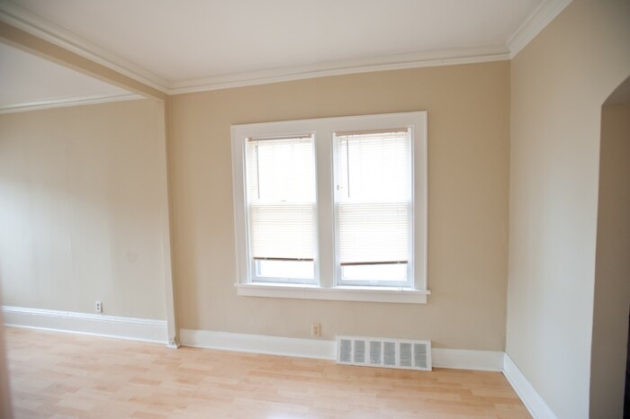 1020 E Center St – 2 Bedroom Townhouse - Image 3