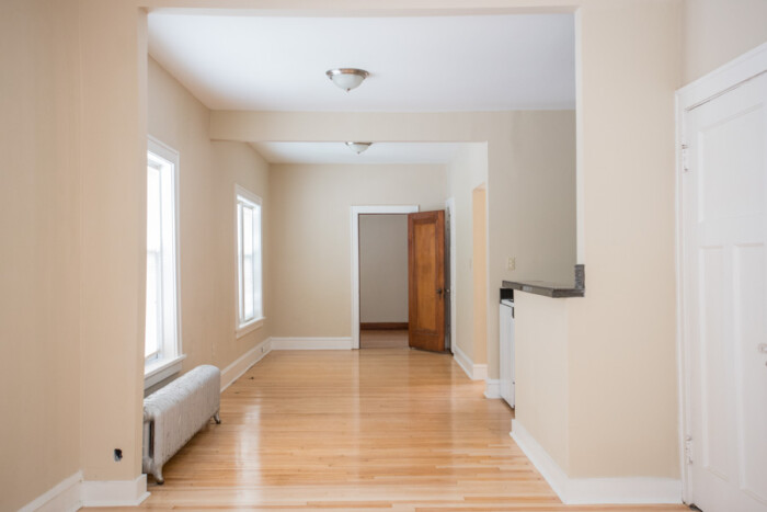 1603 N Van Buren, 1 Bedroom Apartment - Image 6