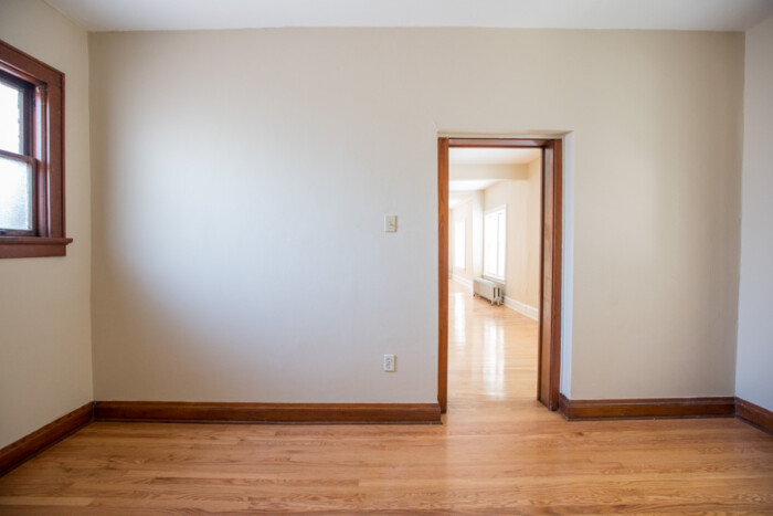 1603 N Van Buren, 1 Bedroom Apartment - Image 13