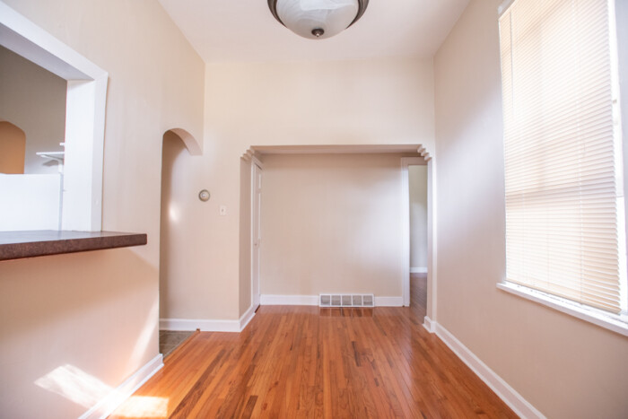 1669 N. Humboldt – 1 Bedroom Apartment, Private Entrance, Includes Heat & Electricity - Image 3