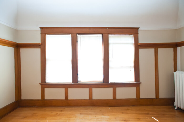 1704 E Locust – 2 Bedroom – Smaller Floor Plan, UWM/Eastside, Heat Included - Image 4