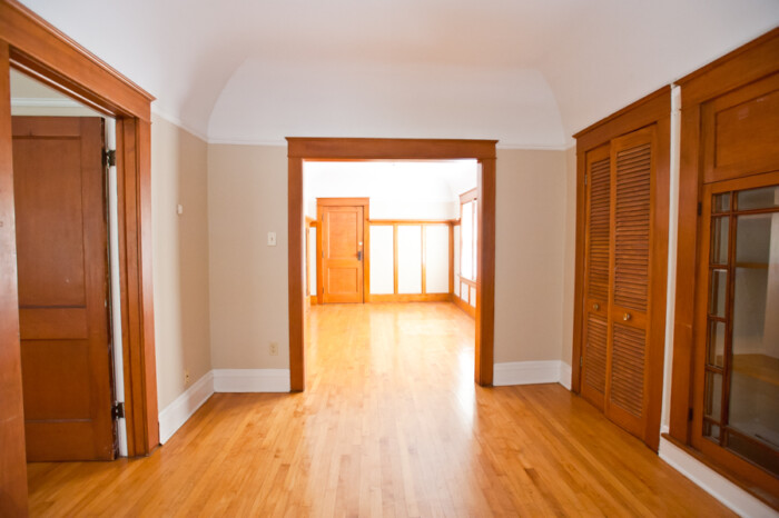 1704 E Locust – 2 Bedroom – Smaller Floor Plan, UWM/Eastside, Heat Included - Image 7