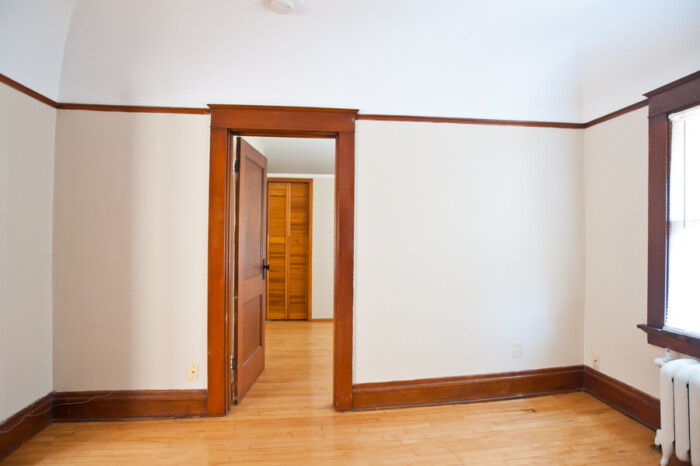 1704 E Locust, Apt 7– 2 BR, Heat Included UWM/Eastside - Image 7