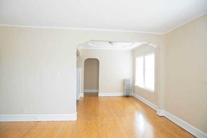 1720 E. Newton, 1 Bedroom Apartment (Front Floor Plan) - Image 3