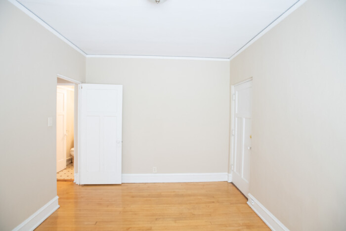 1720 E. Newton, 1 Bedroom Apartment (Front Floor Plan) - Image 12