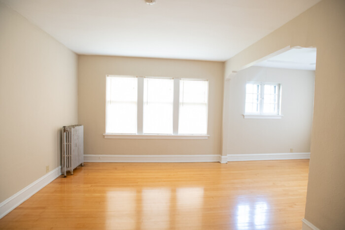 1720 E. Newton,  1 Bedroom Apartment, Heat Included, Shorewood/UWM/Eastside - Image 2