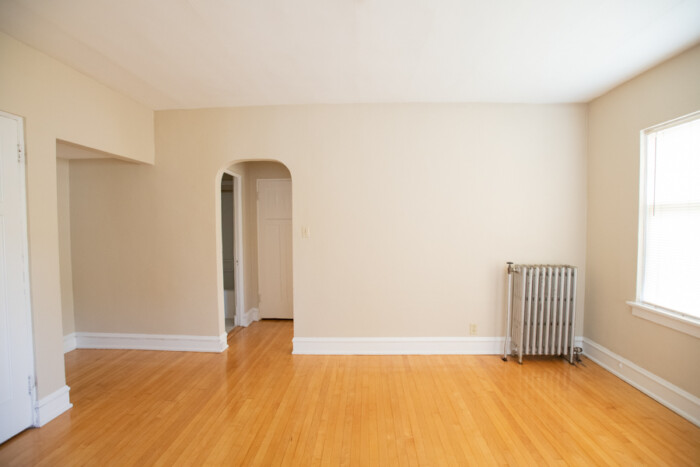 1720 E. Newton,  1 Bedroom Apartment, Heat Included, Shorewood/UWM/Eastside - Image 3