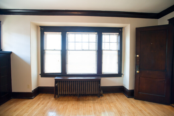 1802 E Linnwood, 1 BR Apartment (Hardwood Floors) Apt. 3 - Image 4