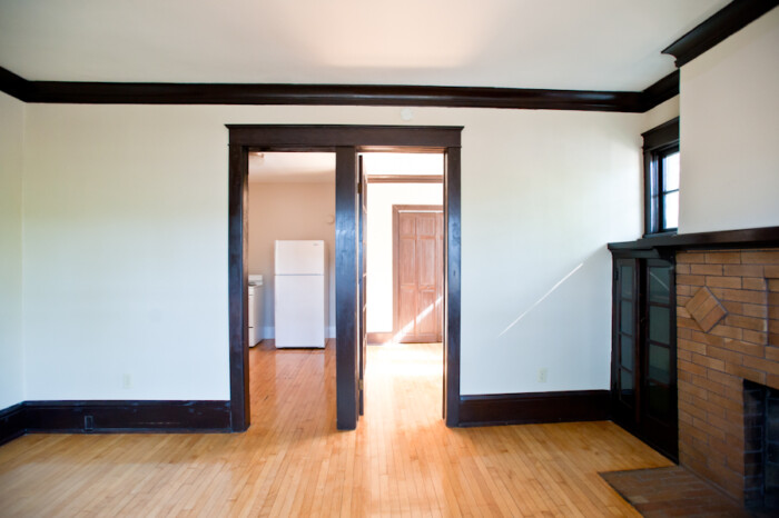 1802 E Linnwood, 1 BR Apartment (Hardwood Floors) Apt. 3 - Image 6