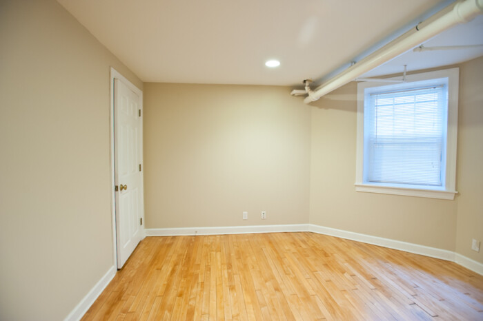 2532 N. Prospect, 2 Bedroom Apartment with Dishwasher - Image 8