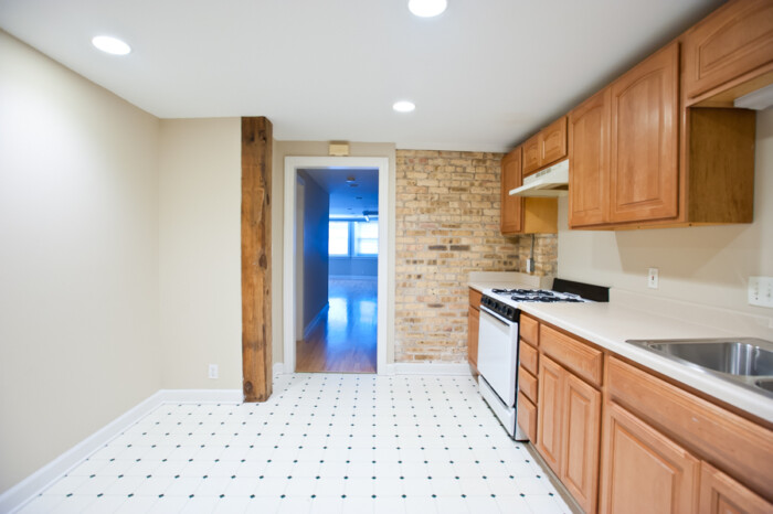 2532 N. Prospect, 2 Bedroom Apartment with Dishwasher - Image 17