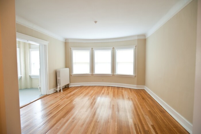 2534 N Prospect Apt. B, 3 BR, Heat & Parking Included, UWM/Eastside,  $500 OFF FIRST MONTH'S RENT - Image 3