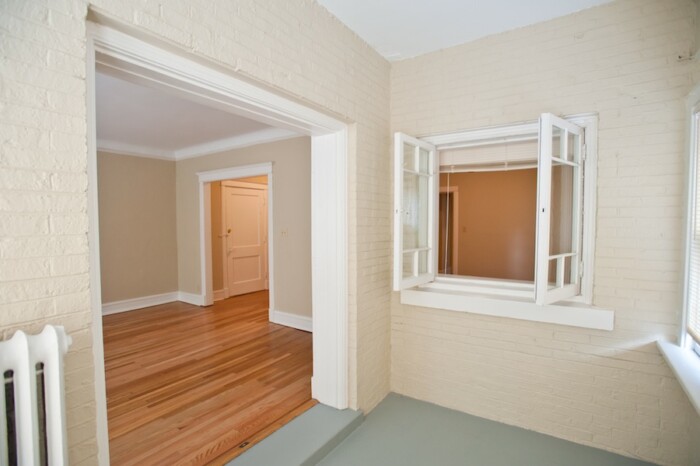 2534 N Prospect Apt. B, 3 BR, Heat & Parking Included, UWM/Eastside,  $500 OFF FIRST MONTH'S RENT - Image 8