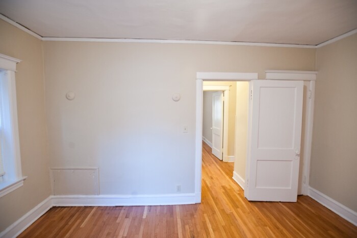 2534 N Prospect Apt. B, 3 BR, Heat & Parking Included, UWM/Eastside,  $500 OFF FIRST MONTH'S RENT - Image 17