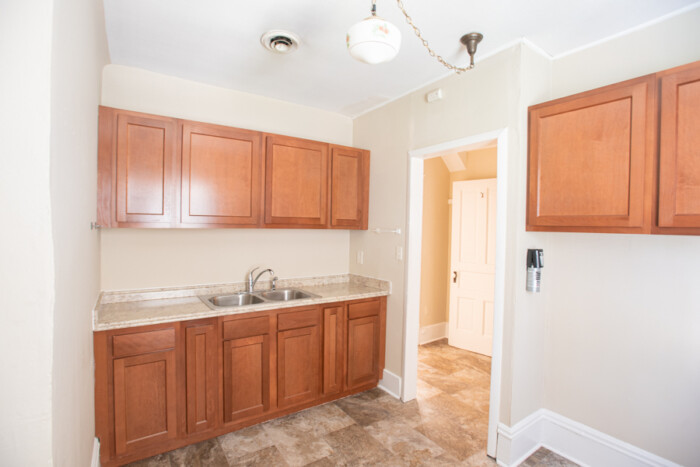 2573A N. Bartlett, 2 Bedroom, Upper Flat Available - Image 12