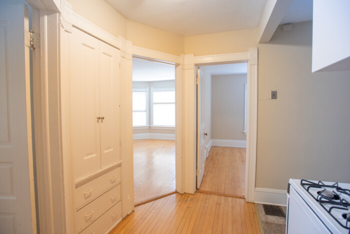 2728A N. Murray, 2 Bedroom, Upper Flat, UWM/Eastside - Image 3