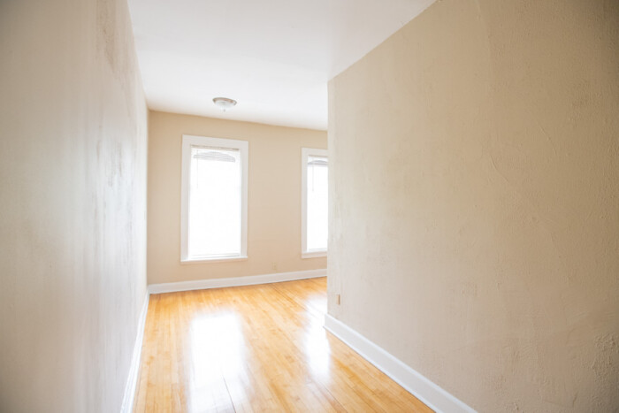 2943 N. Bartlett, 4 Bedroom, 2 Bath Apartment, UWM/Eastside, Heat Included - Image 9