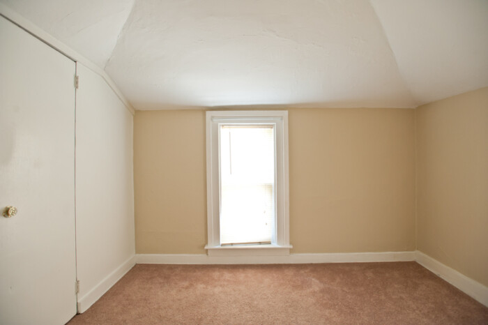 2943 N. Bartlett, 2 Bedroom Apartment (#3), Heat Included, UWM/Eastside - Image 12