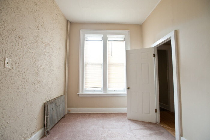 2945 N. Bartlett, 3 BR, Heat, Parking & Electricity Included, UWM/Eastside, $500 OFF FIRST MONTH'S RENT - Image 13