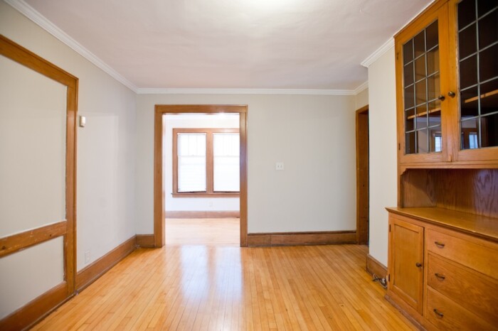 3259 N. Oakland Ave, 4 Bedroom, 2 Bath, Single Family House, Central Air, UWM/Eastside - Image 7