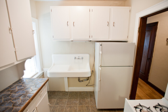 3817 N. Humboldt, 1 Bedroom Apt 1, Riverwest, Eastside, UWM, Heat Included - Image 9