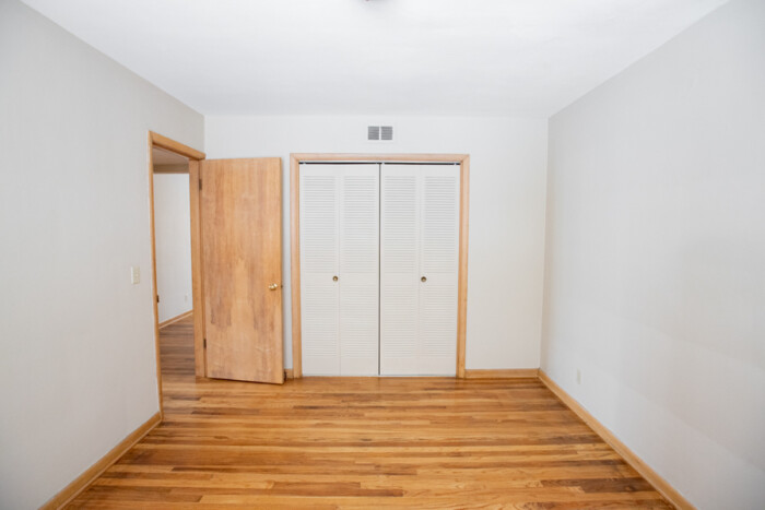 1323 E. Colorado Apt. 4, 2 BR, HWF,  With Stainless Appliances and Dishwasher, Bayview  $500 OFF FIRST MONTH'S RENT - Image 11