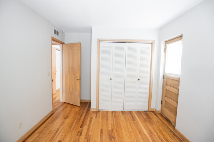 1323 E. Colorado Apt. 4, 2 BR, HWF,  With Stainless Appliances and Dishwasher, Bayview  $500 OFF FIRST MONTH'S RENT - Image 13