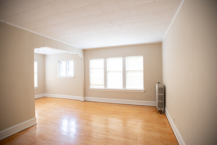 1720 E. Newton Apt. 8,  1 Bedroom Apartment, Heat Included, Shorewood/UWM/Eastside - Image 2