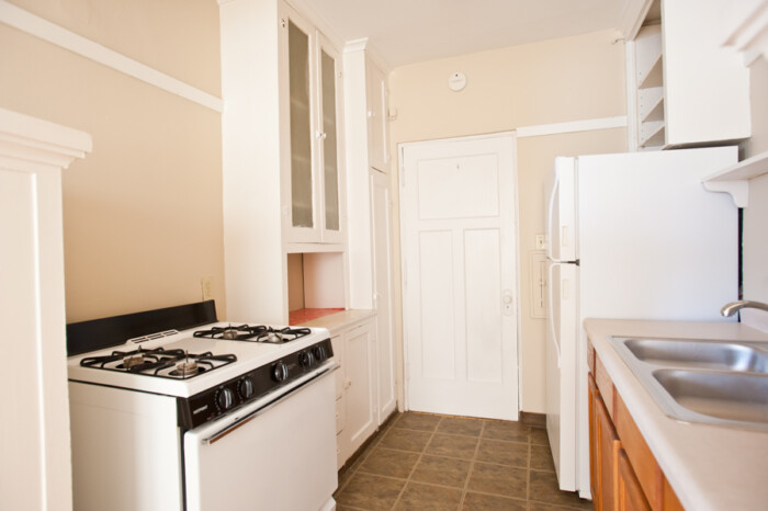 1720 E. Newton Apt. 2,  1 Bedroom Apartment, Heat Included, Shorewood/UWM/Eastside - Image 8