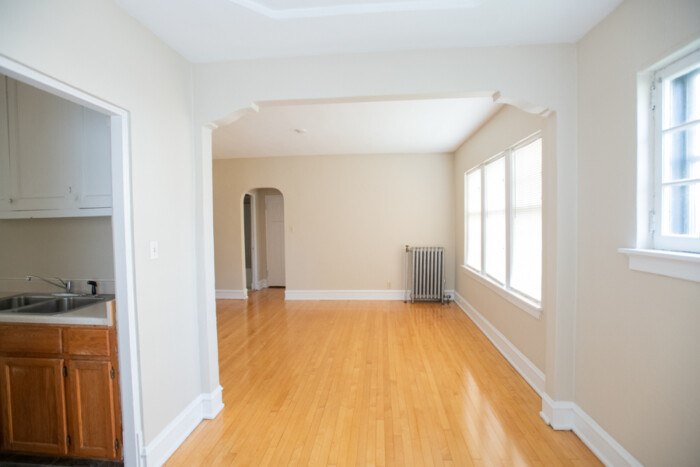 1720 E. Newton Apt. 3,  1 Bedroom Apartment, Heat Included, Shorewood/UWM/Eastside - Image 8