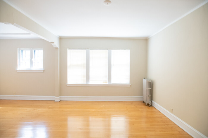 1720 E. Newton Apt. 4,  1 Bedroom Apartment, Heat Included, Shorewood/UWM/Eastside - Image 2