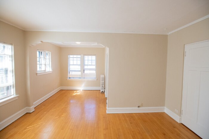 1720 E. Newton Apt. 7,  1 Bedroom Apartment, Heat Included, Shorewood/UWM/Eastside - Image 3