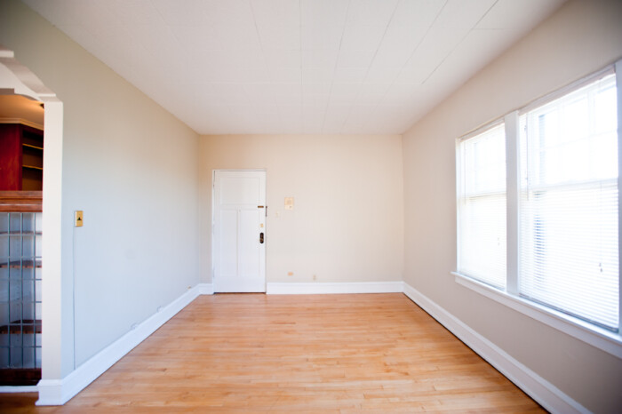 1720 E. Newton Apt. 9, 2 Bedroom Apartment, Heat Included, Shorewood/UWM/Eastside - Image 3