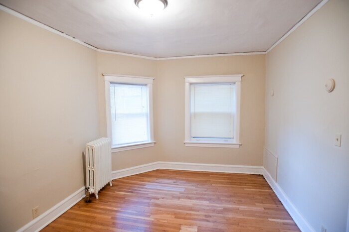 2534 N Prospect Ave Apt. D, 3 BR, Heat & Parking Included, UWM/Eastside - Image 14