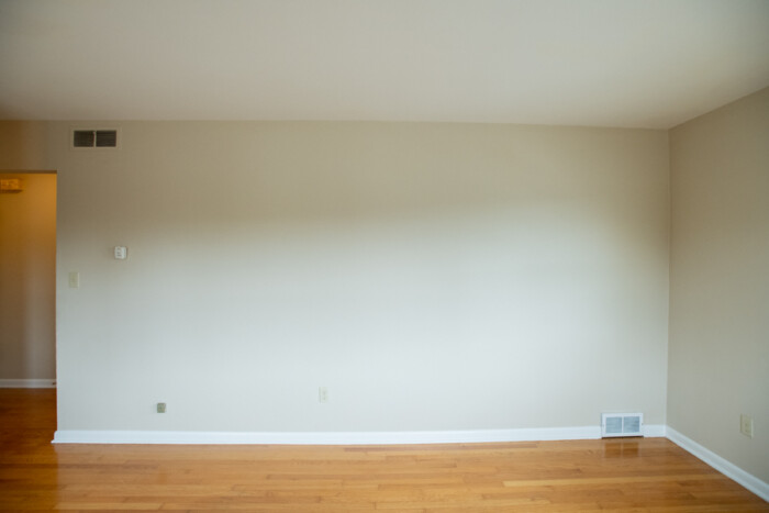 1327 E. Colorado, 1 Bedroom Apartment, Apt 7 - Image 8